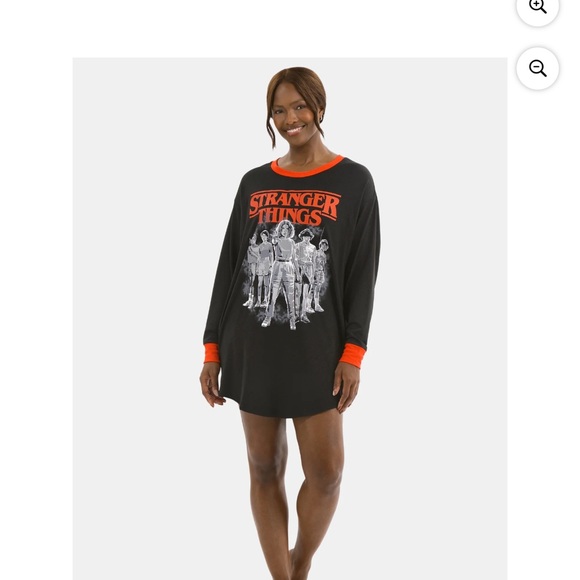 💜Netflix Stranger Things Women's Sleepshirt/Tunic With Pockets Size:XL(16-18) - Picture 2 of 5